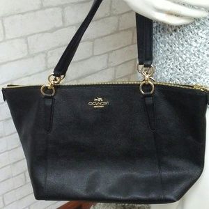 Black leather Coach bag 100% authentic